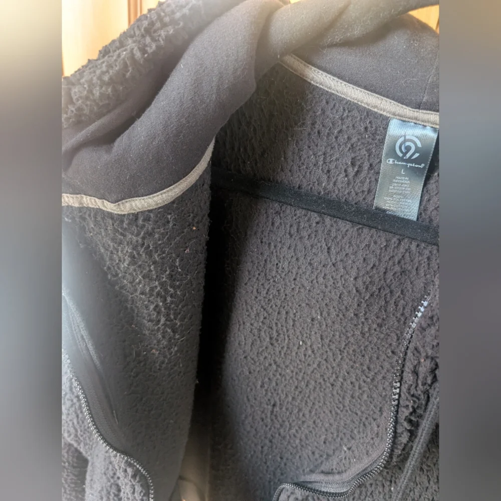Champion Black Fleece Sherpa Hoodie - Picture 4 of 5